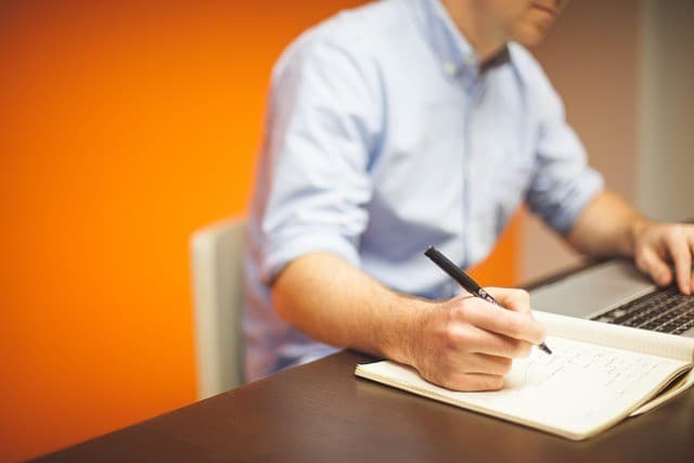 Startup Storytelling That Gets VCs to Say Yes